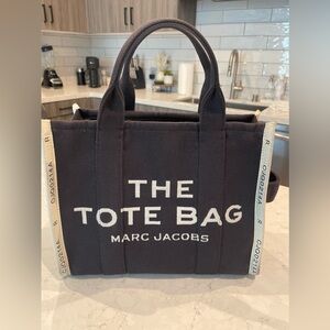 The tote bag Marc Jacobs
